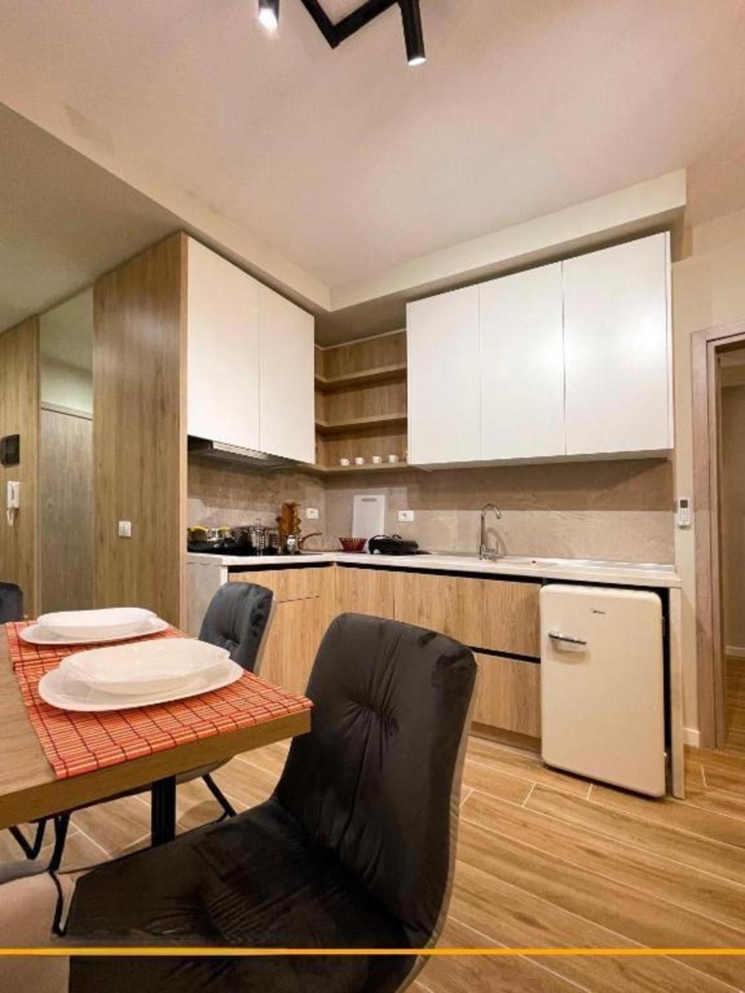 Flori Apartments Σαράντα Εξωτερικό φωτογραφία