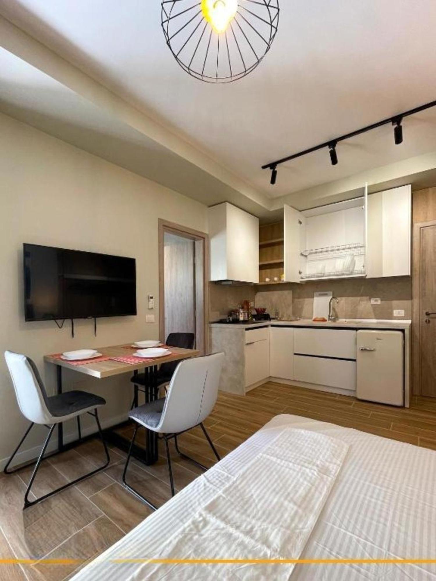 Flori Apartments Σαράντα Εξωτερικό φωτογραφία